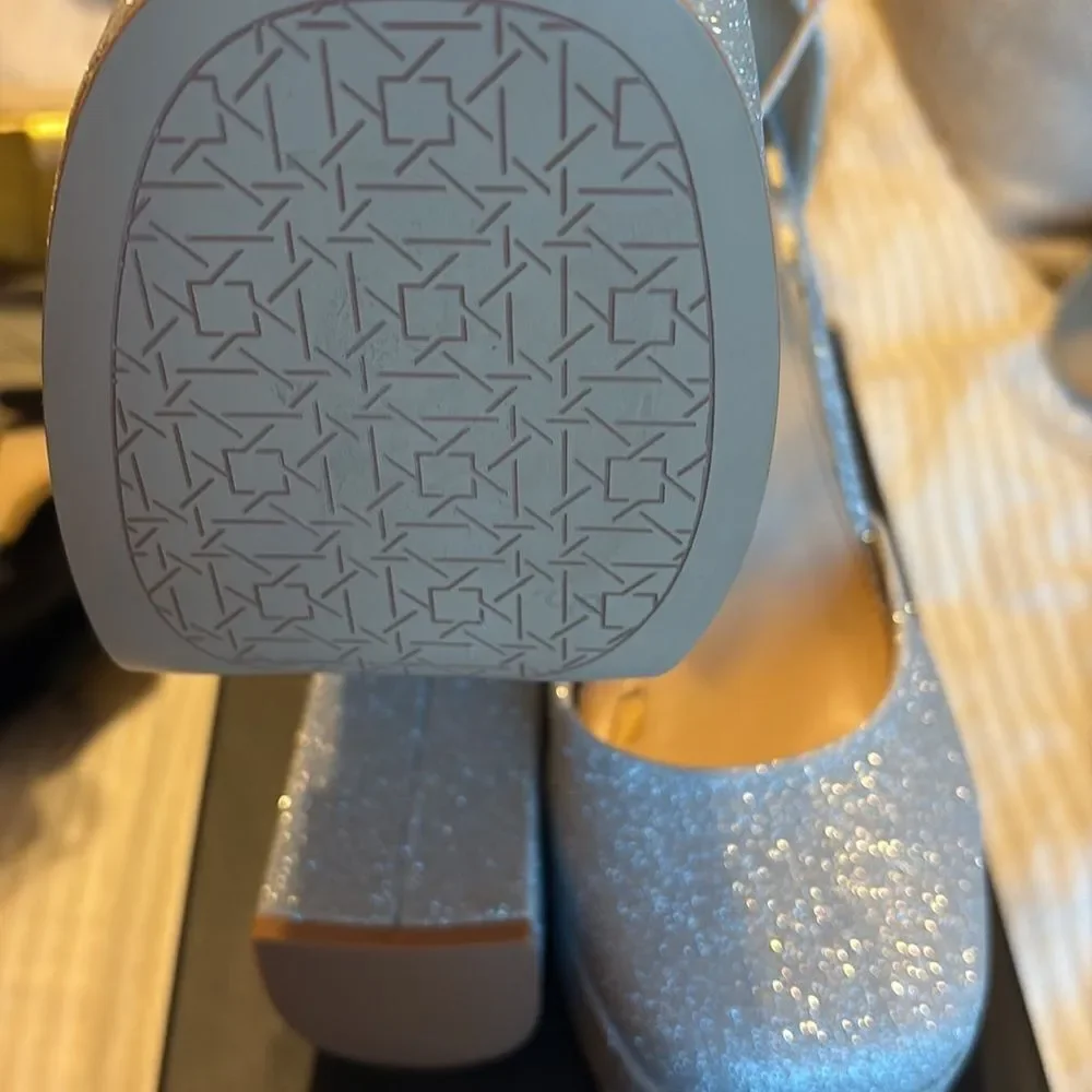 Jewel Badgley Mischka Jayda Platform Pumps Silver size 10 NWT $249